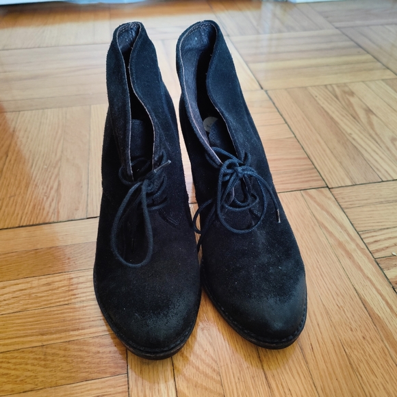 Ateliers Suede Black Heeled Booties - Picture 2 of 5